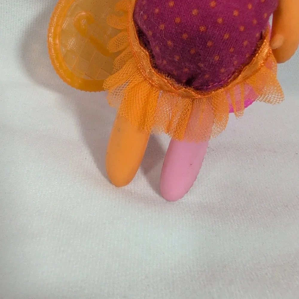 lalaloopsy littles lala